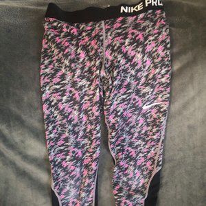 Black and hot Pink Nike Pro Leggings